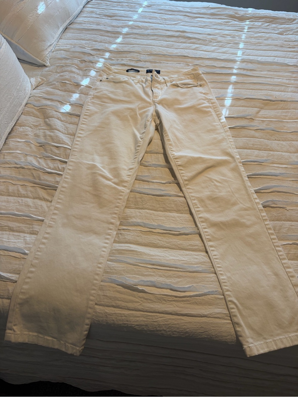 Charter Club Cream/White Straight-Leg Jeans size 4P
